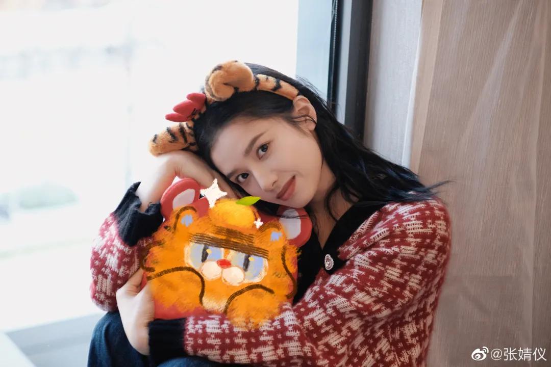 必备爆款热卖中毛衣好看,给大家推荐好看又显瘦的毛衣