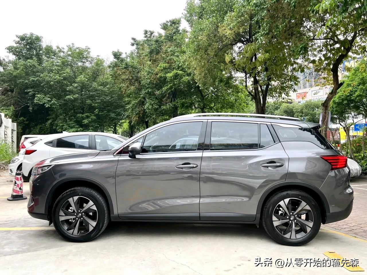 传祺gs4热销中优惠高达6000元,传祺gs4裸车特价