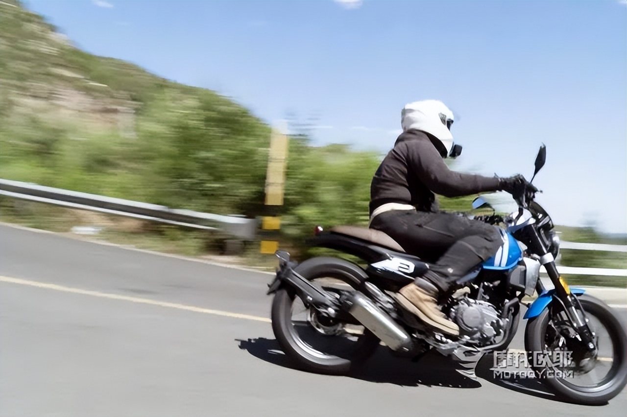 赛科龙re250攀爬版,赛科龙re250最新测评