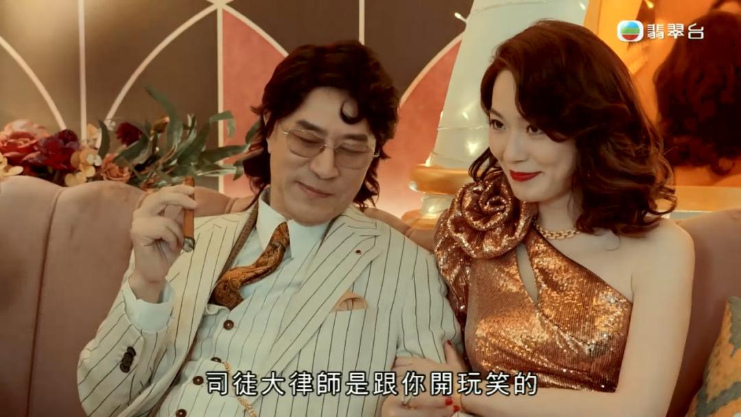 性感女神月入几十万，大家一起“下海”？她没被骂多亏有香港挡着