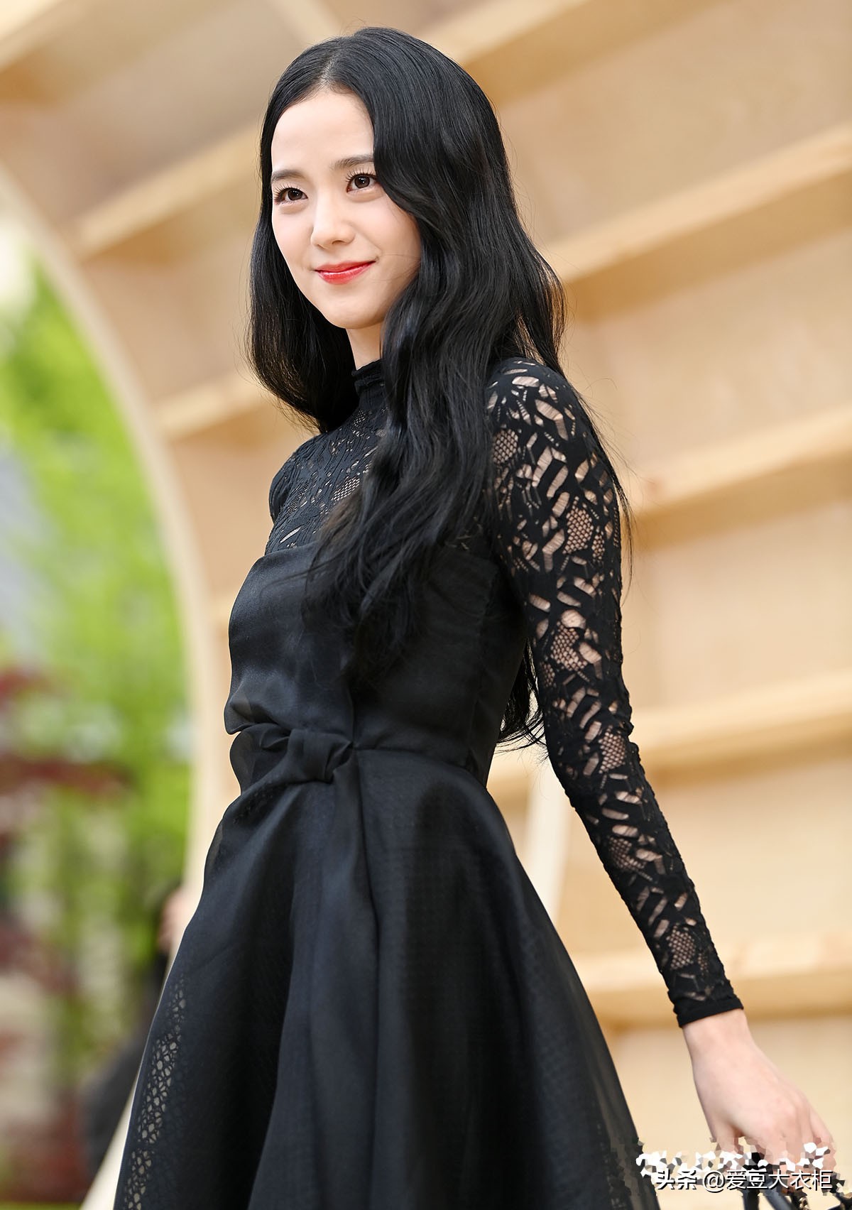 金智秀diormarieclaire,金智秀穿blackpink衣服