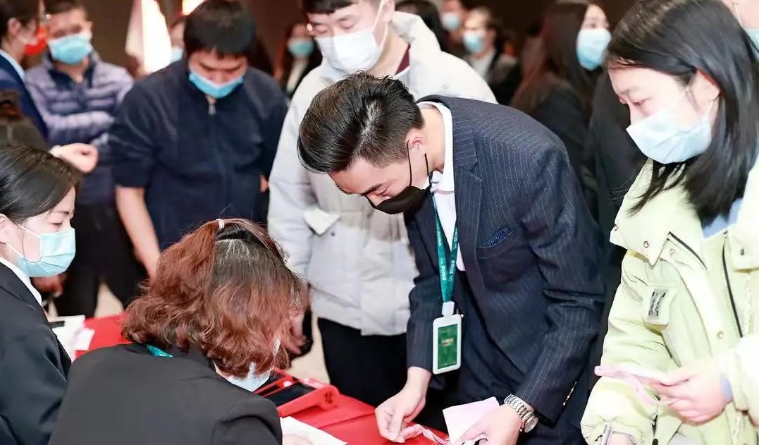 热烈祝贺武汉徐东销品茂盛大开业,热烈祝贺壹加壹生鲜超市盛大开业