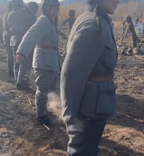 大学生进剧组当群演引热议,大学生进剧组当群演演技炸裂