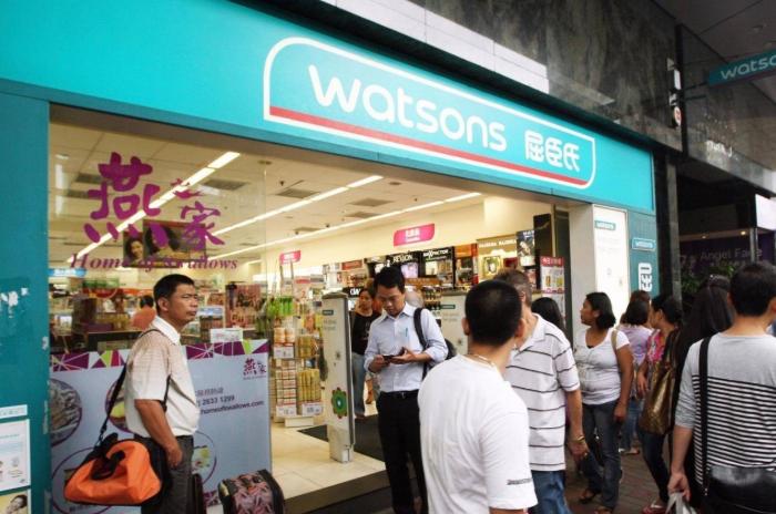 李嘉诚收购屈臣氏后的发展,屈臣氏李嘉诚创业历程