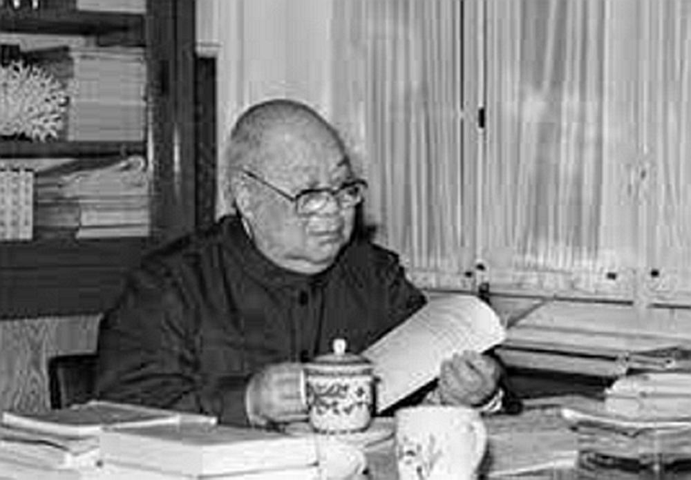 毛主席视察杭州,市委书记却“摆官架子”不迎接,江华有何来头?