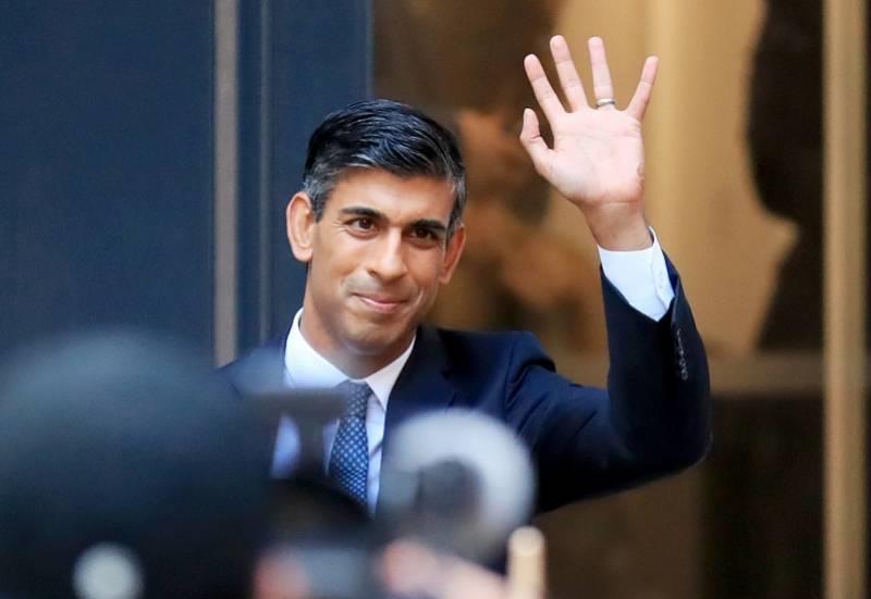 卡梅伦重回政坛中英关系破冰,英前首相卡梅伦为何此时重返政坛