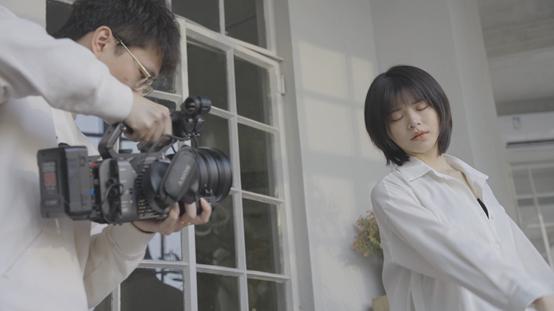 如何更好地用画面表达情绪？IKITA选择了索尼FX6