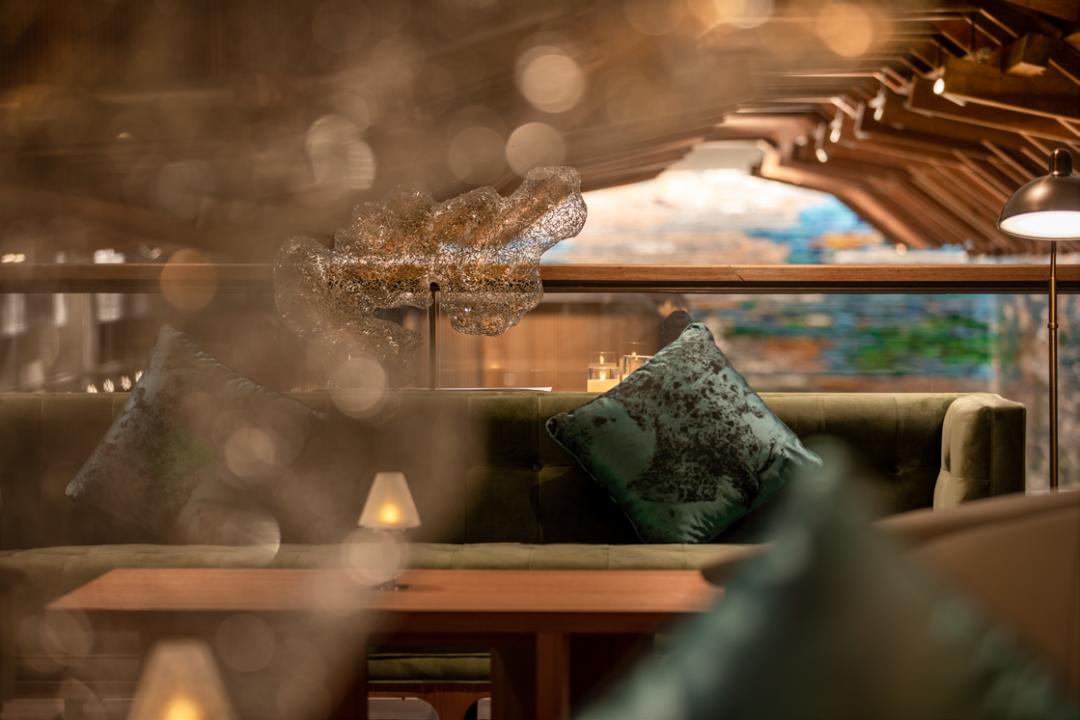 雁柏山庄的夜景,雁柏山庄远景