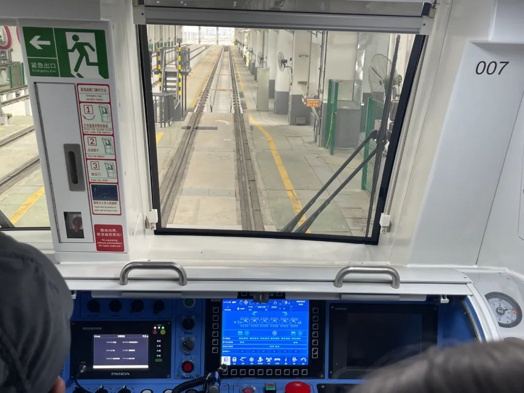 南京首条无人驾驶地铁列车亮相,南京无人驾驶地铁是几号线
