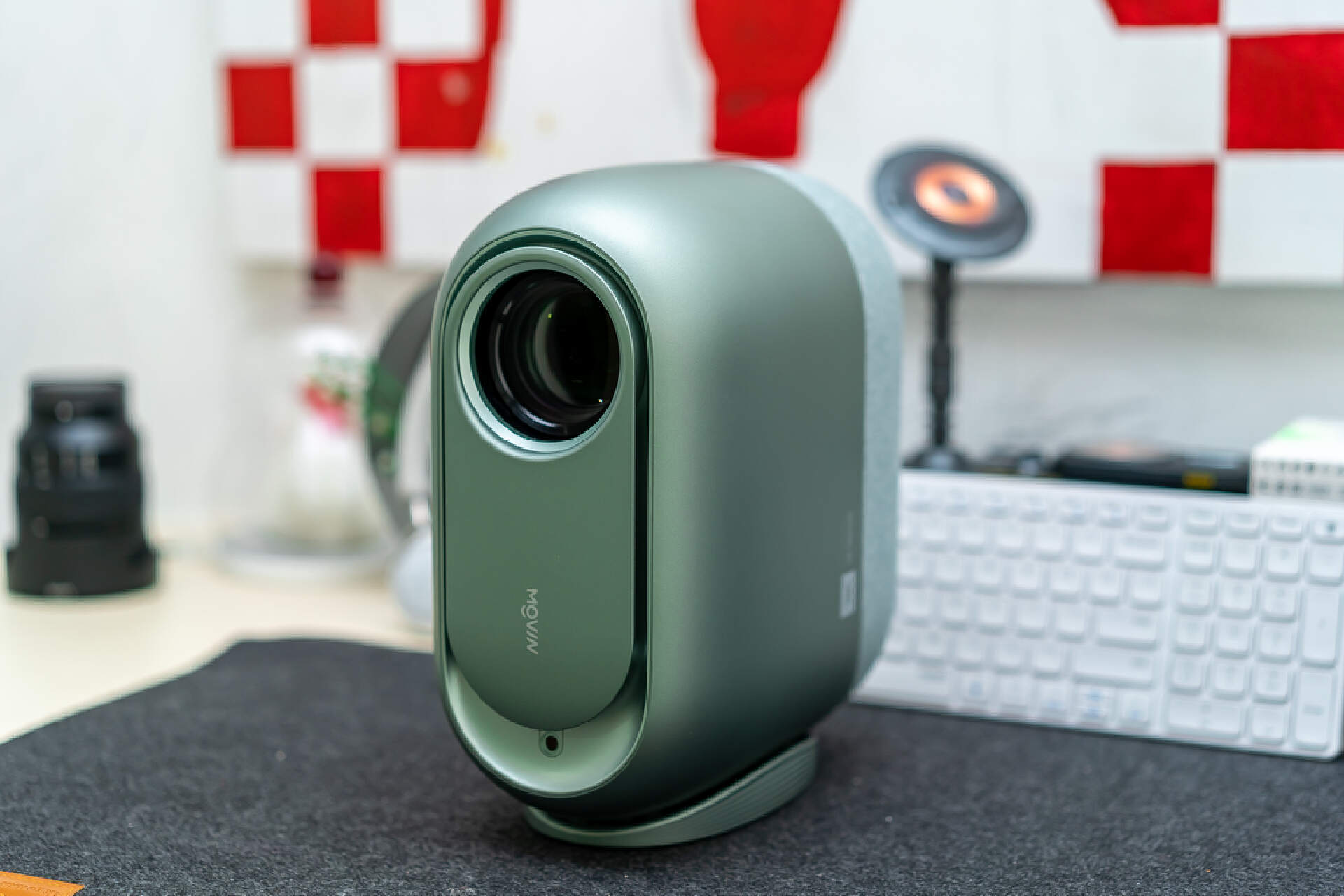 300元左右的投影仪是不是智商税,一千多块钱的投影仪靠谱吗