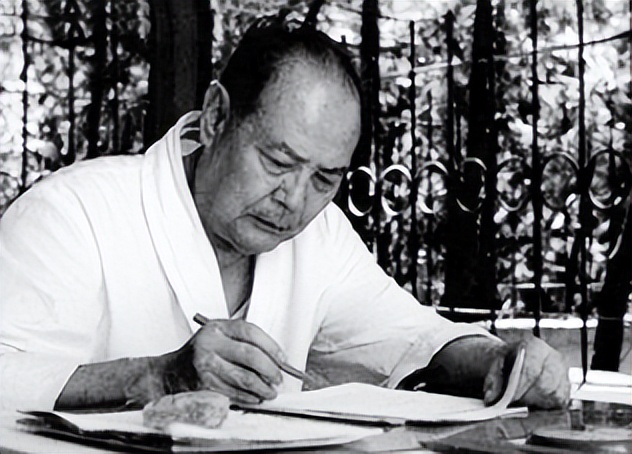 1972年尼克松访华，带来一个神秘“黑匣子”，周恩来：卖给我们吧