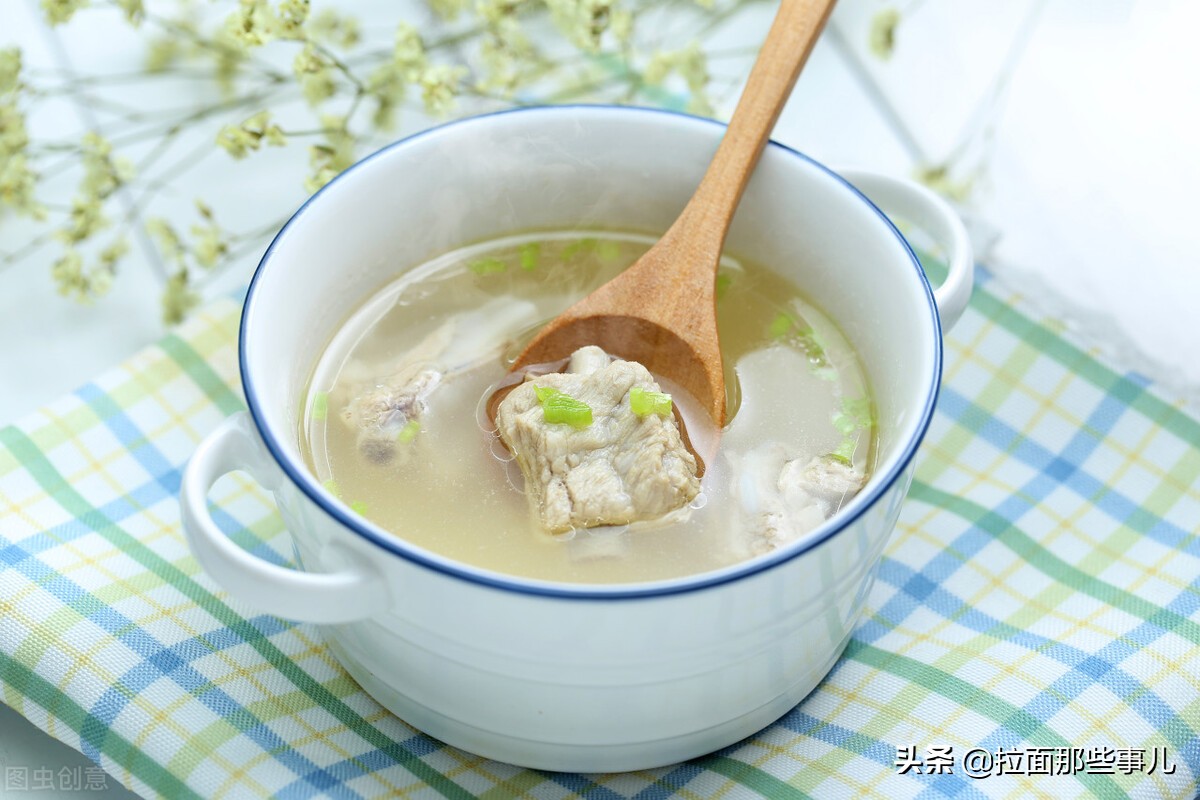 炖排骨时牢记三个调料不要放,多加1步排骨软烂无腥味