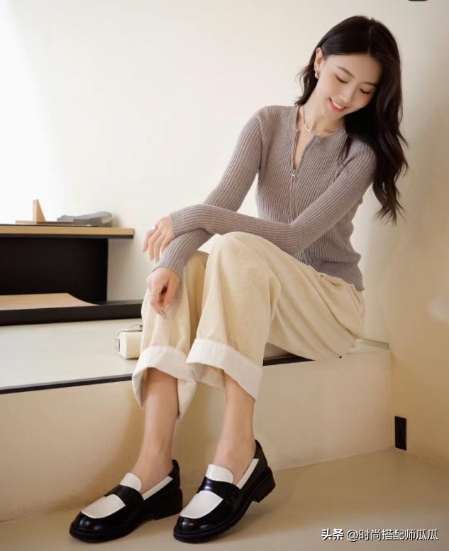 什么鞋子好看又百搭女款乐福鞋,显脚小的秋冬乐福鞋