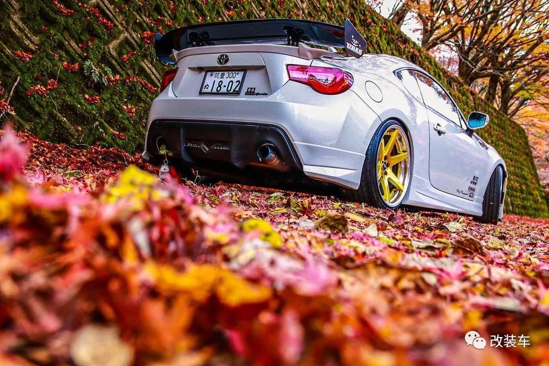 头文字d的女朋友,头文字d里面gt86的车主