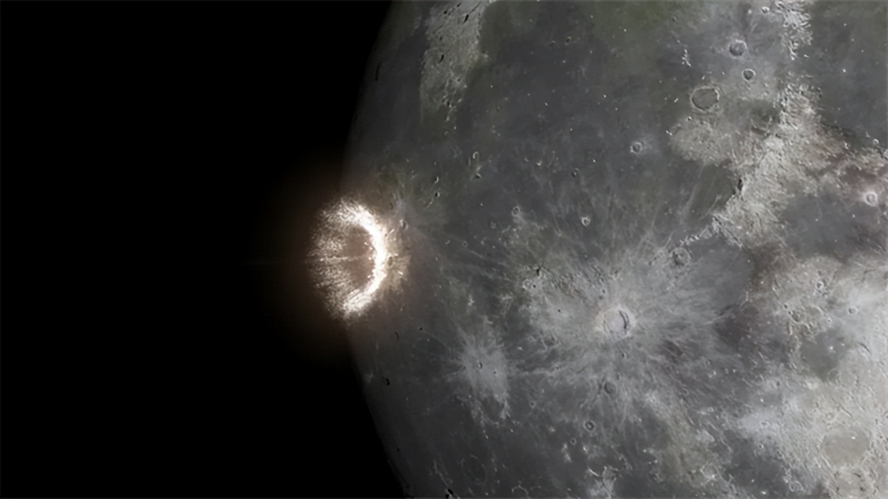 2018年月亮发生了什么,2017年月亮发生了什么