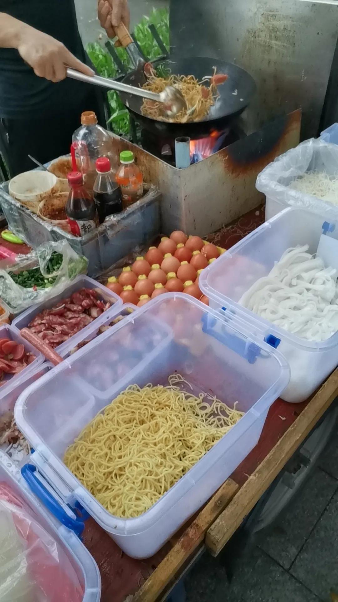 深圳适合摆摊的路边摊,深圳允许路边摆摊