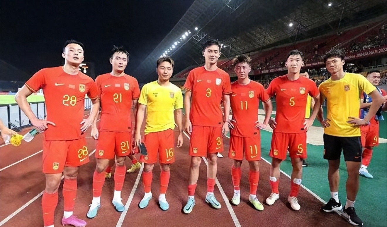 国足重返世界杯赛场,国足再启航足球之夜完整版