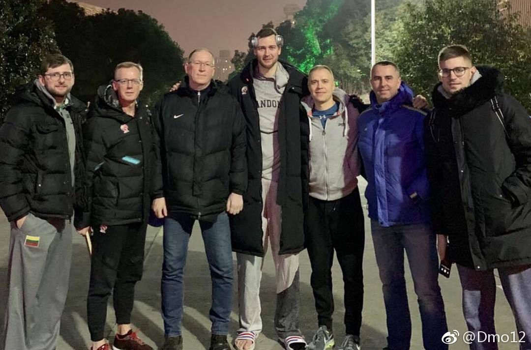 我与足球那些事,全能中锋莫泰尤纳斯