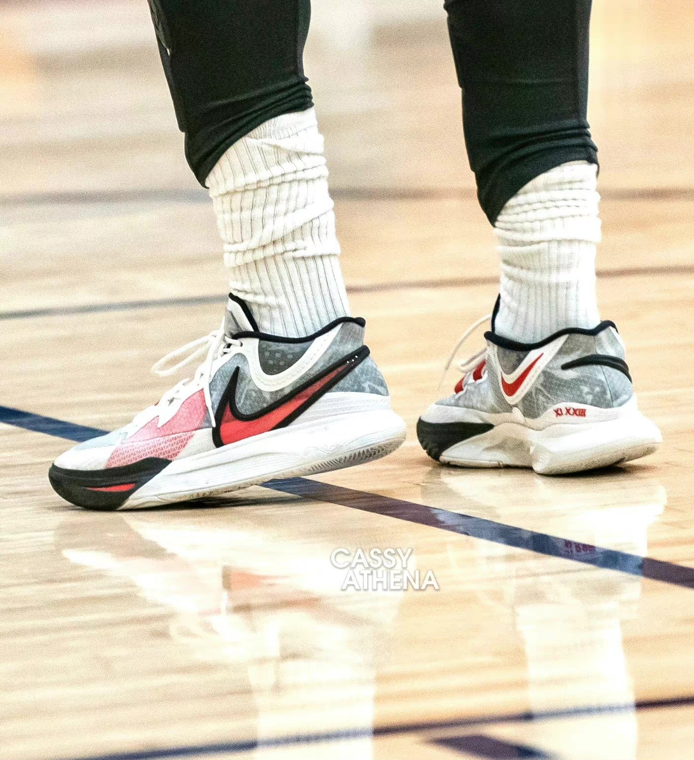 球鞋欧文9开箱视频,欧文上脚球鞋kyrie9