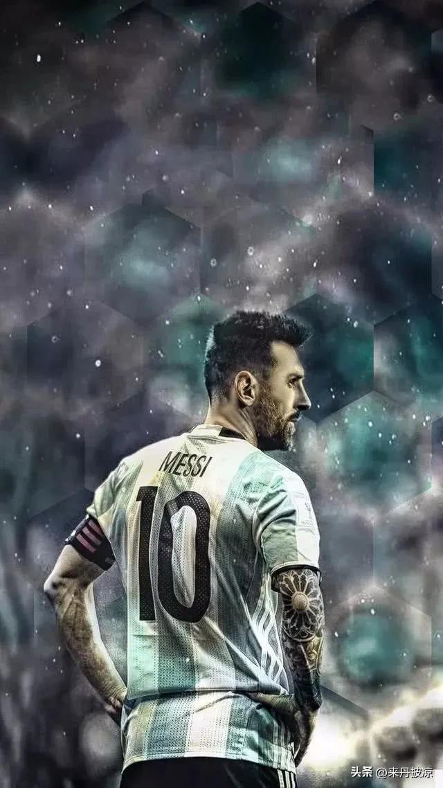 梅西的成长史中英文,足球冠军梅西的成长史主要内容