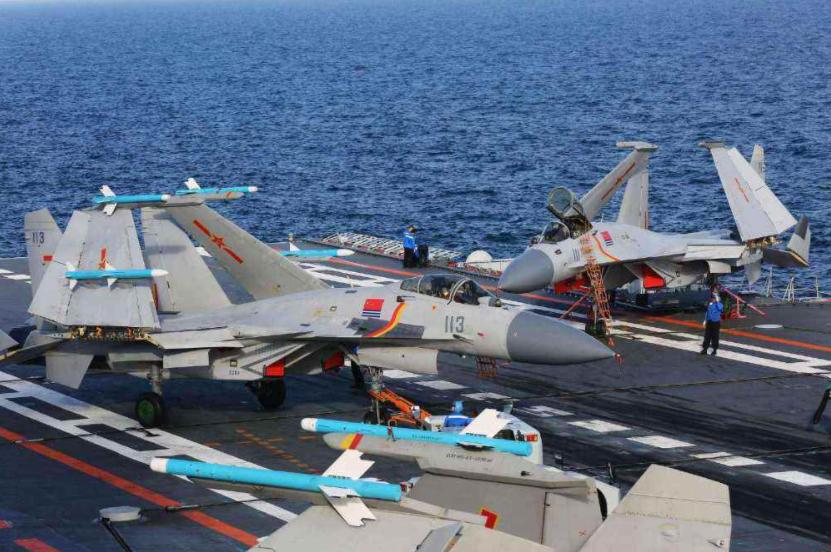 歼15是最差的俄军战机复制品？中国舰载战斗机歼15性能如何？