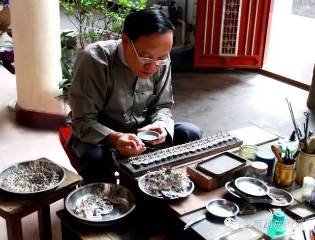 版纳傣族银饰制作方法,德宏银器制作视频大全