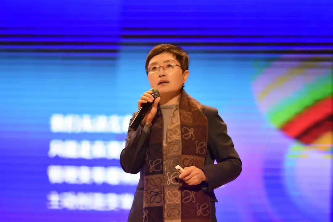 连打胜仗，学生3000+。努力的老师，是成都绵实外走进家长的秘诀