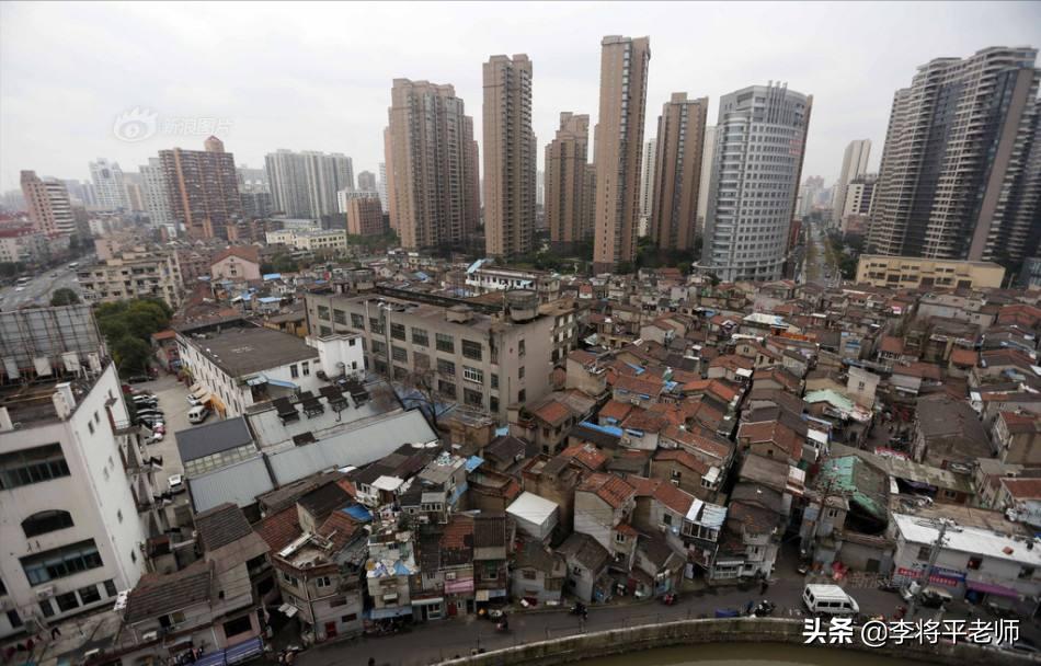 白蚁袭击刘畊宏,刘畊宏家里直播飞进白蚁