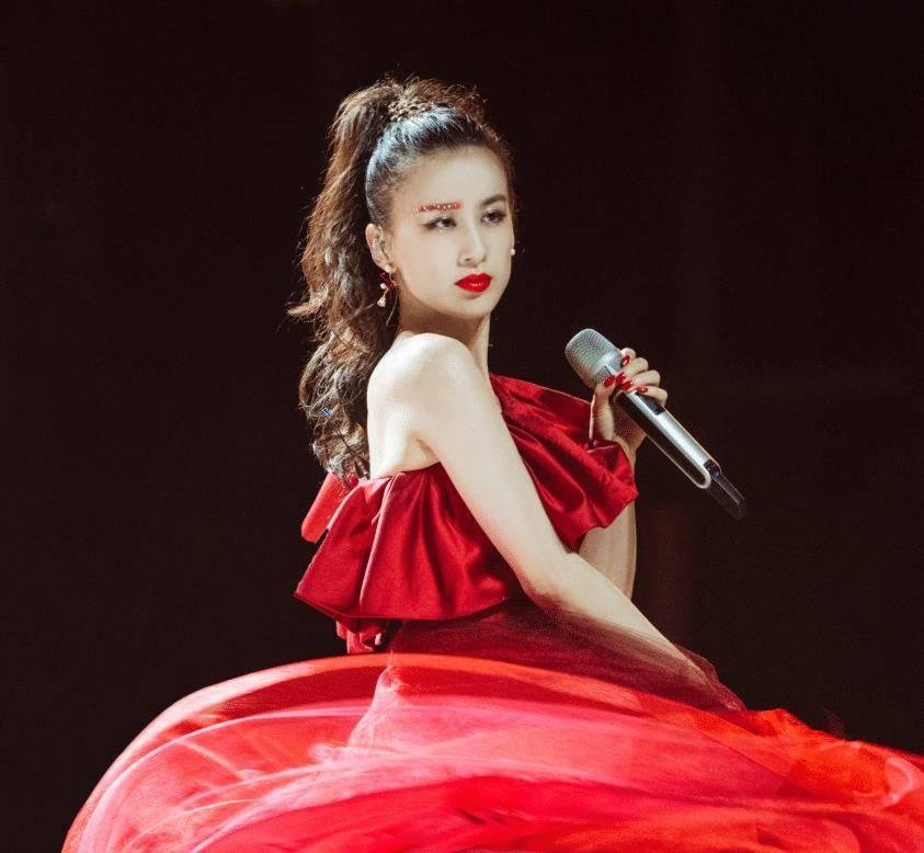 藏了8年才公开身份,藏了八年的秘密被妻子发现