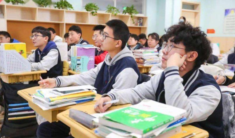 学霸是靠题海战术吗,高三学霸靠题海战术成长