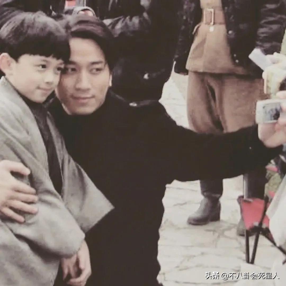 男明星吴卓羲,吴卓羲众多明星同台