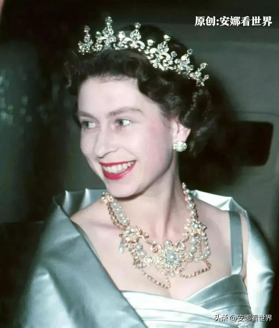 伊丽莎白二世女王的二十五件旷世珠宝