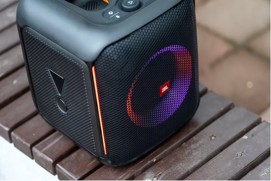 100w小钢炮灯光效果视频,100w小钢炮光束灯效果