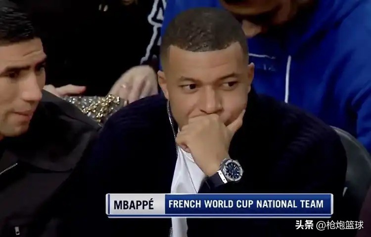 姆巴佩看篮网比赛欧文扣篮,姆巴佩来篮网主场欧文