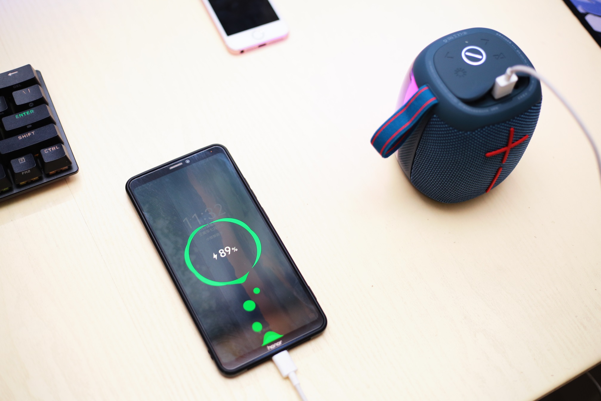 适合户外露营的音箱怎么选?炫彩灯光音箱Sanag塞那V12SPRO开箱