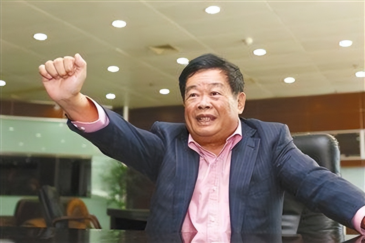 曹德旺被赶下铁王座,曹德旺为何引发争议