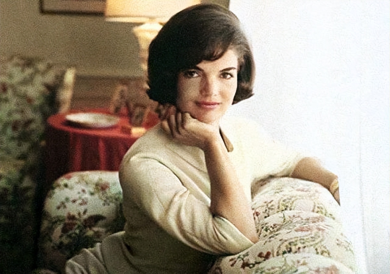 肯尼迪被杀后谁接任总统,肯尼迪总统被杀案解密