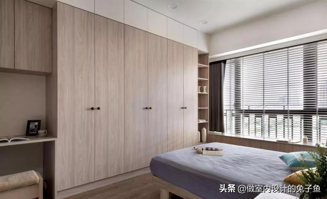 没吊顶衣柜怎么做到顶,衣柜没做到顶怎么解决