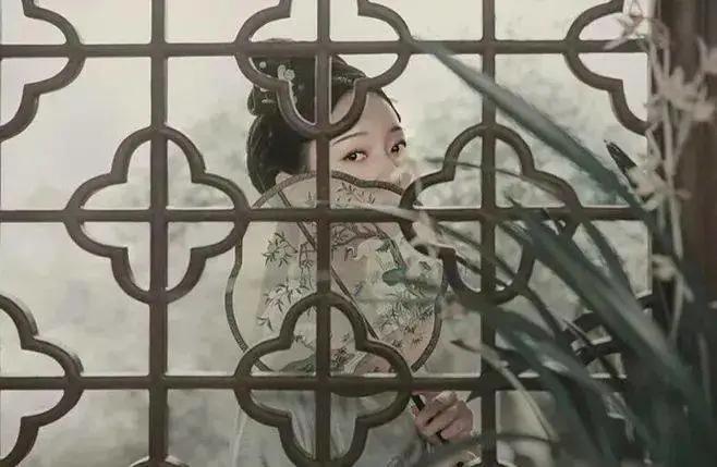 20句一眼惊艳的古诗词,诗词开头惊艳的诗句