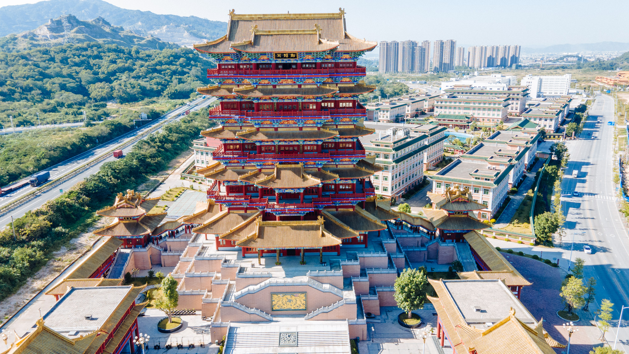 潮州太安堂麒麟阁晚上真的热闹吗,潮州太安堂视频