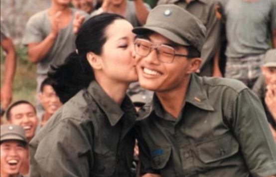 梦露派对旧照曝光,梦露罕见照片100张