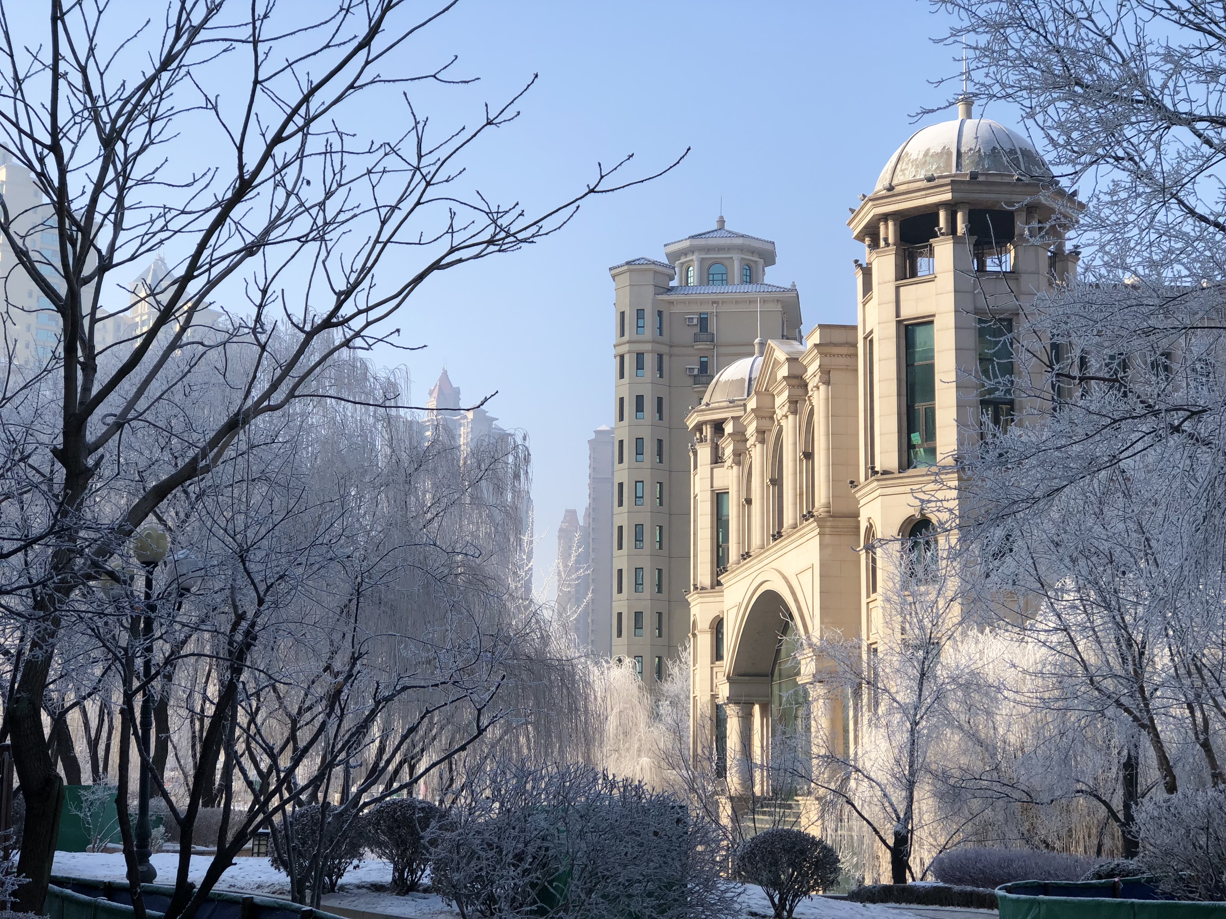 恒大物业人文关怀送温暖,沈阳恒大绿洲物业管家