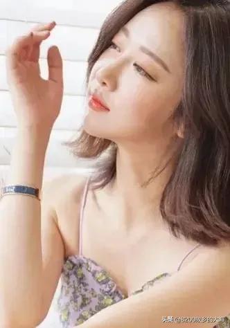 那年，下乡支教期间，我与热情奔放的农家嫂子碰出浪漫火花