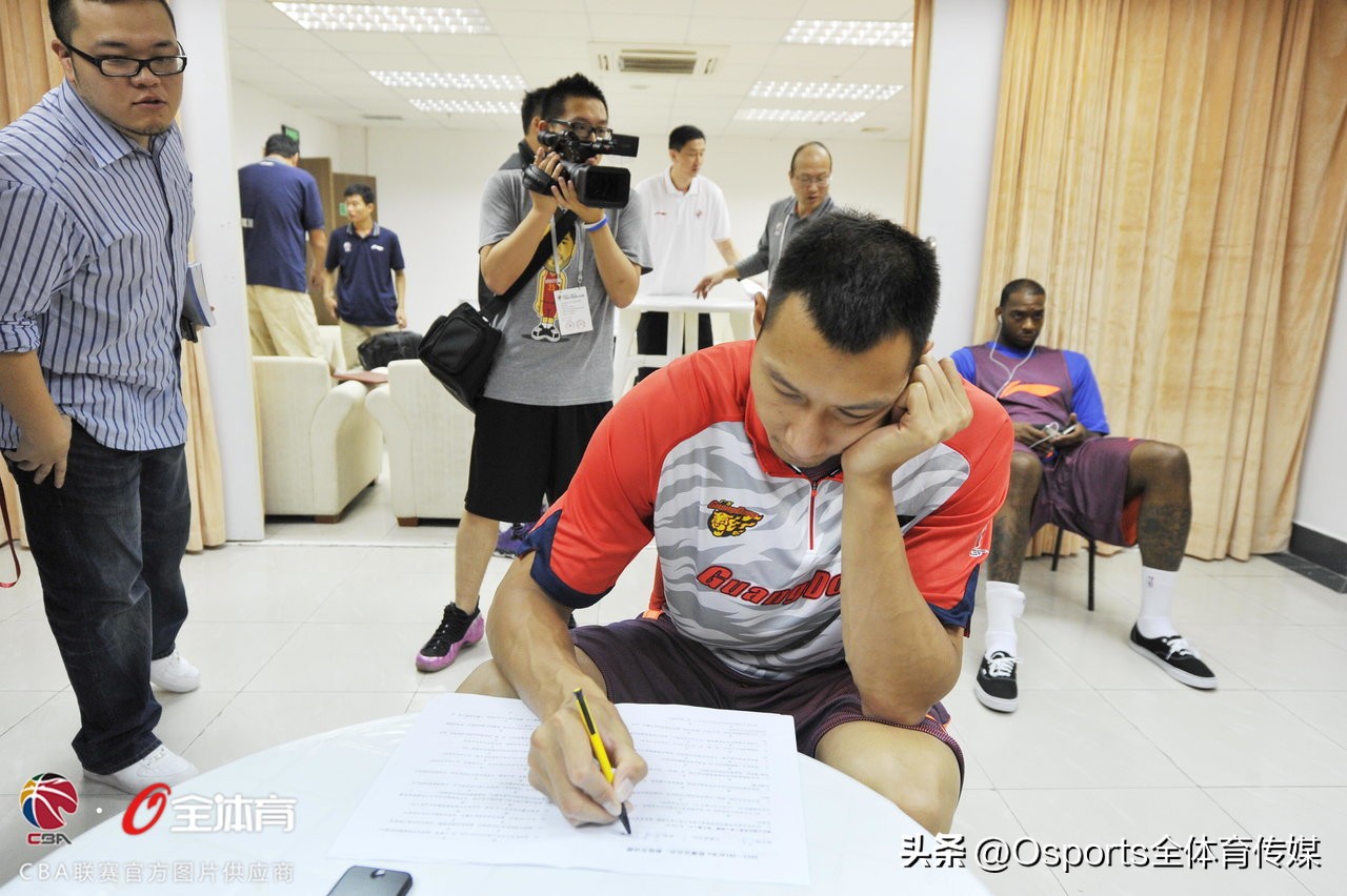 高考加油打气视频素材,高考加油视频集体打气