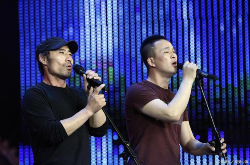 不婚、接廉价商演、走穴…一首歌唱一辈子的老牌歌星，现状各不同