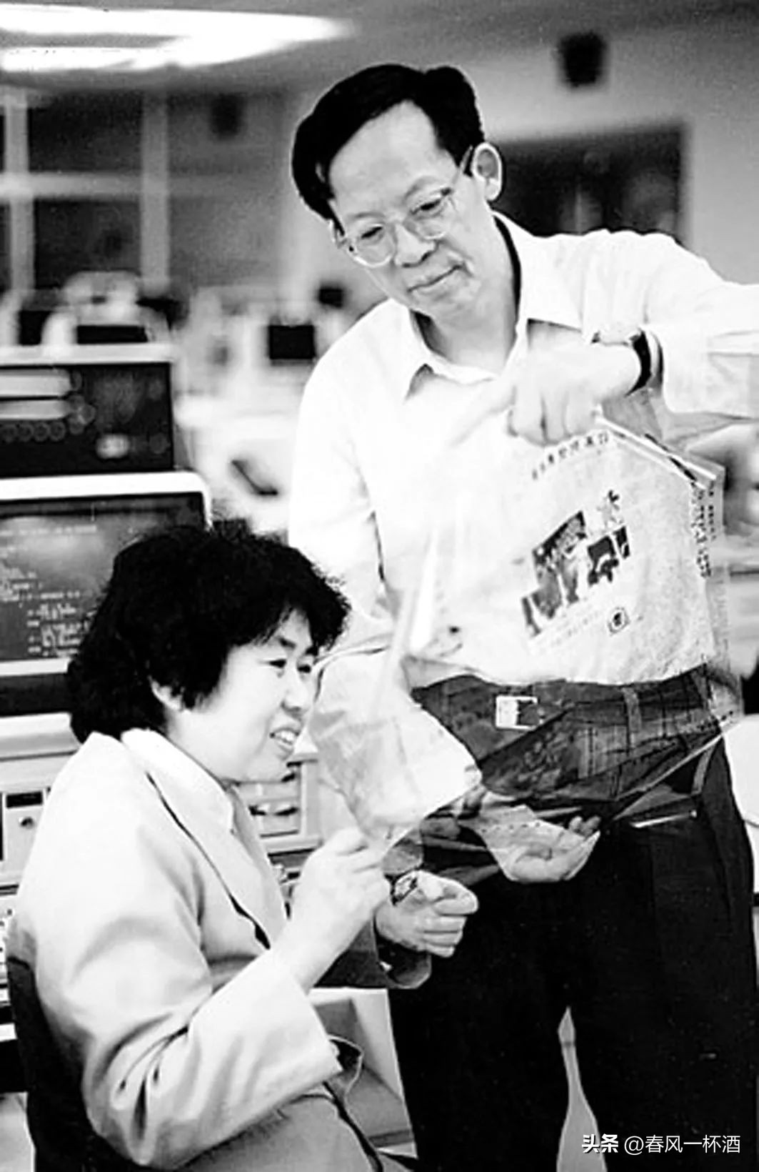 汉字激光照排系统几几年发明的,汉字激光照排系统怎么运作