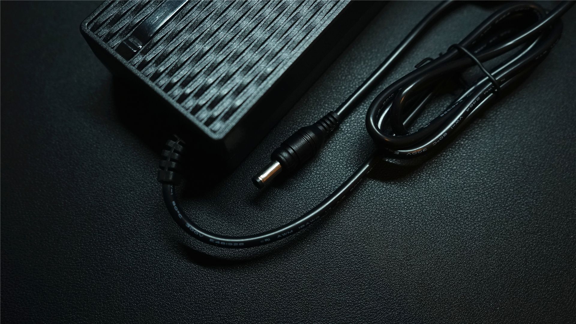 奥睿科tb3-s1扩展坞,奥睿科tb3-s2雷电3硬盘盒扩展坞