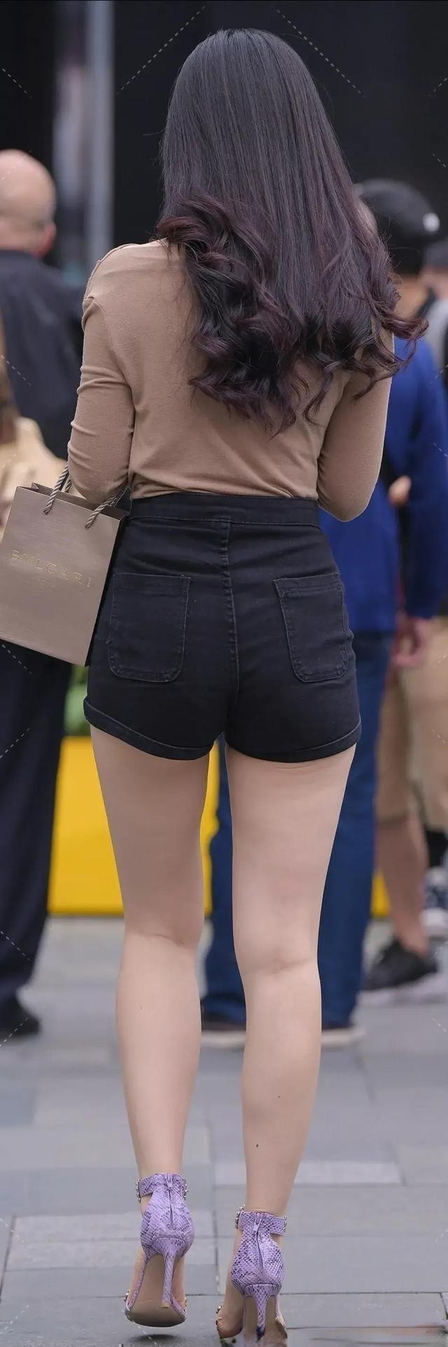 瑜伽裤修饰完美曲线好身材练出来,梨形身材瑜伽裤