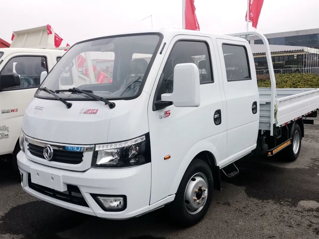 十堰龙信二手车市场雅阁,十堰龙信国际汽车城二手车直播