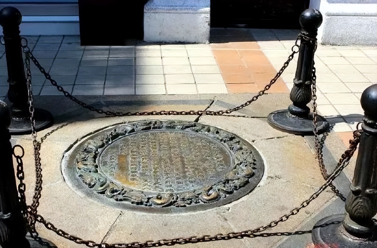 王府井是北京的什么位置,北京的王府井还有井吗